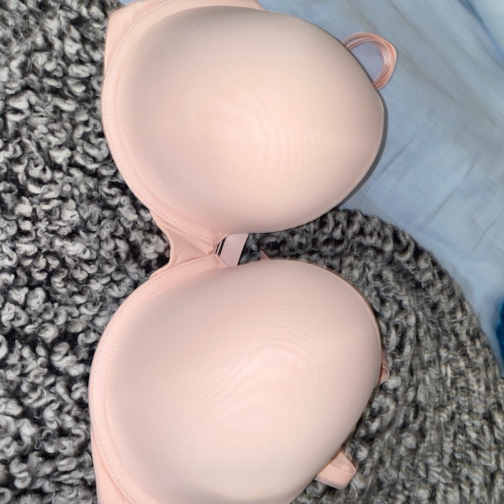 Victoria Secret Tshirt push up bra